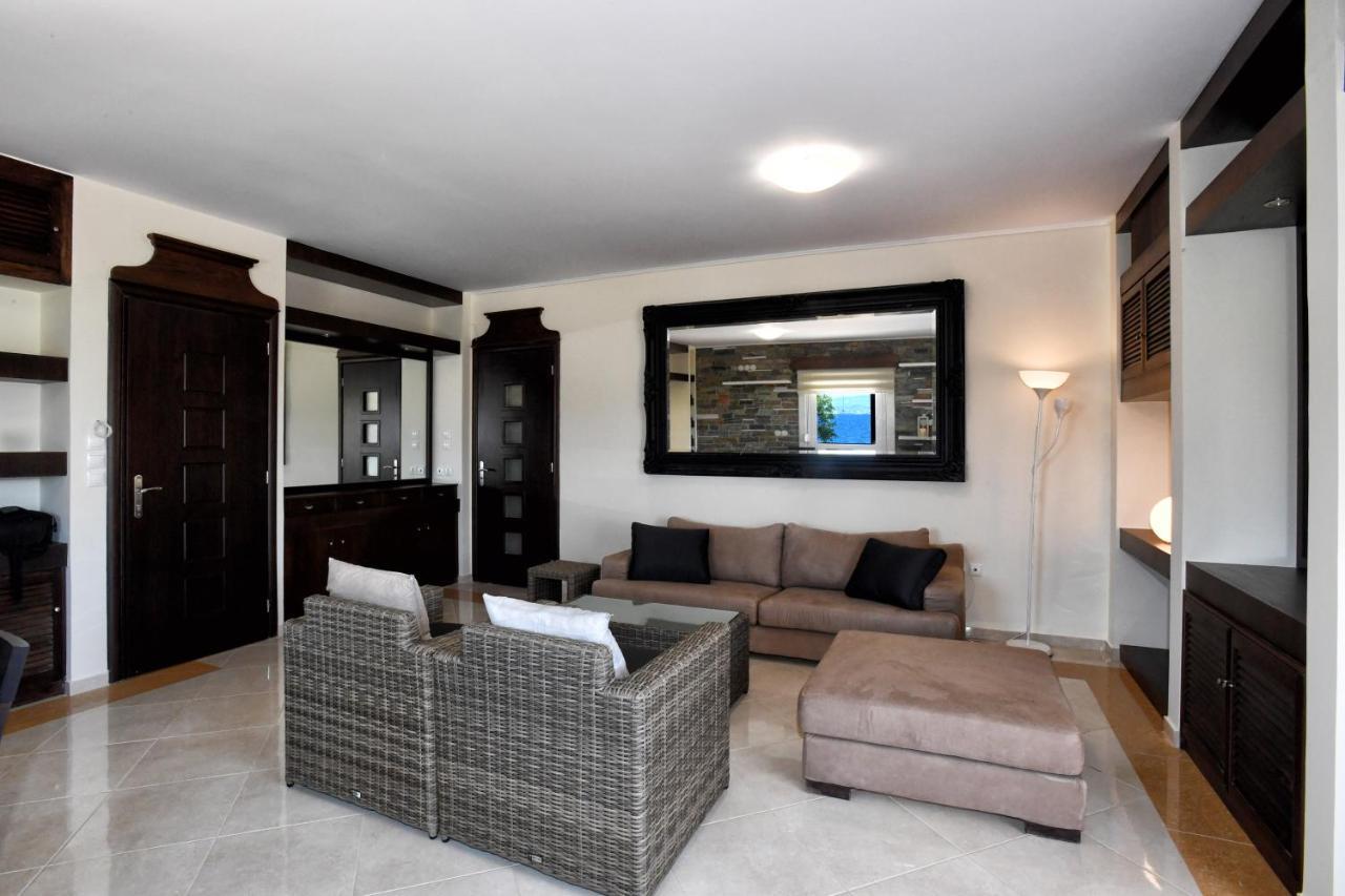 Livas Almyri Seafront Flat Apartment กาโตอัลมีรี ภายนอก รูปภาพ